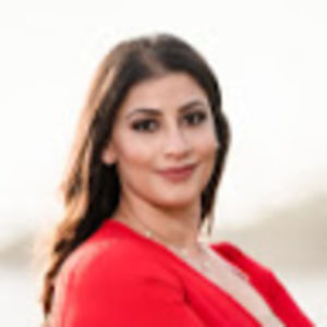 Meet your Posher, Christina